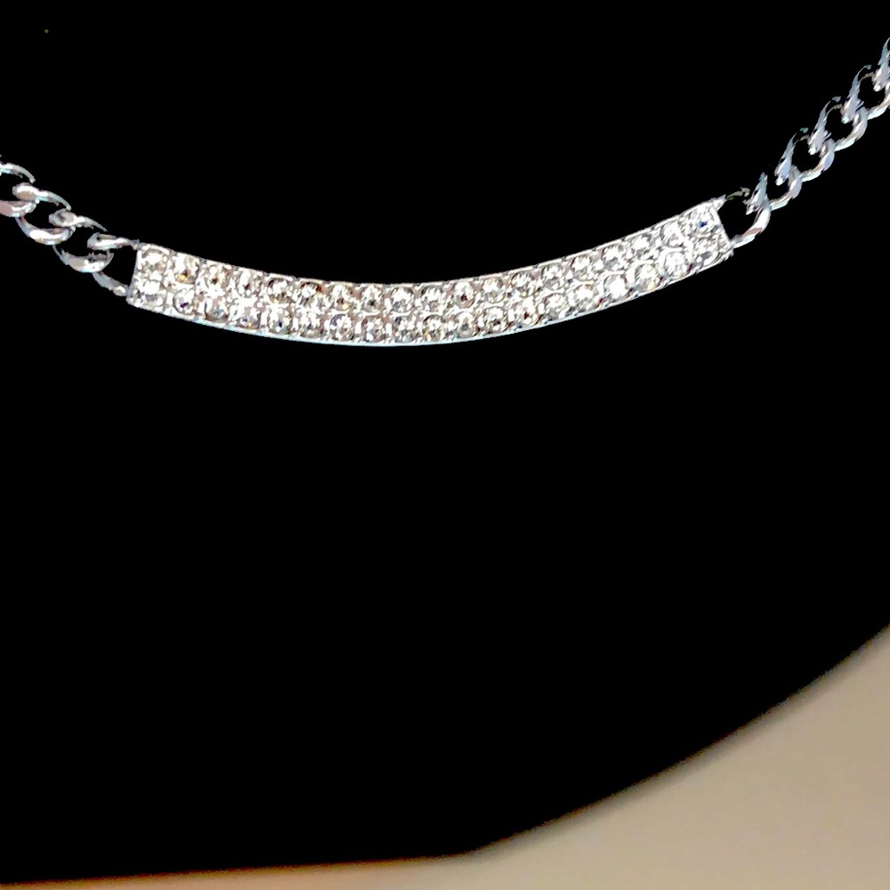 Silvertone, clear crystal Swarovski Gwen necklace